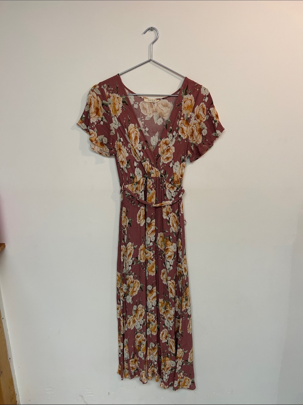 Floral Wrap Midi Dress in Mauve